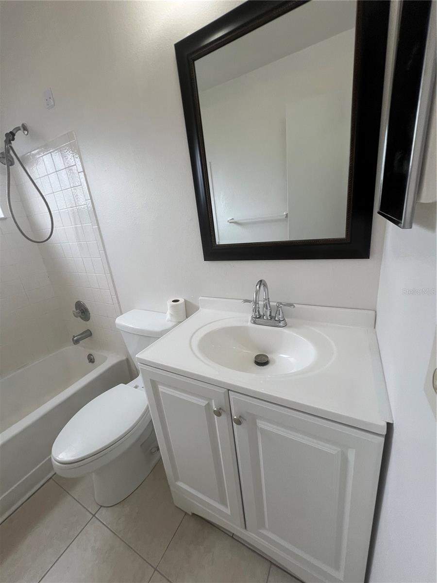 Image 13 of 28 For 3703 Suburban Lane