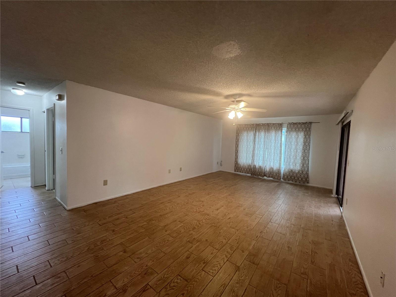 Image 4 of 28 For 3703 Suburban Lane