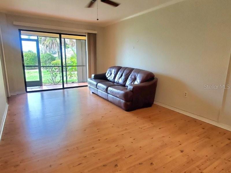 Image 7 of 16 For 3221 White Ibis Court D1