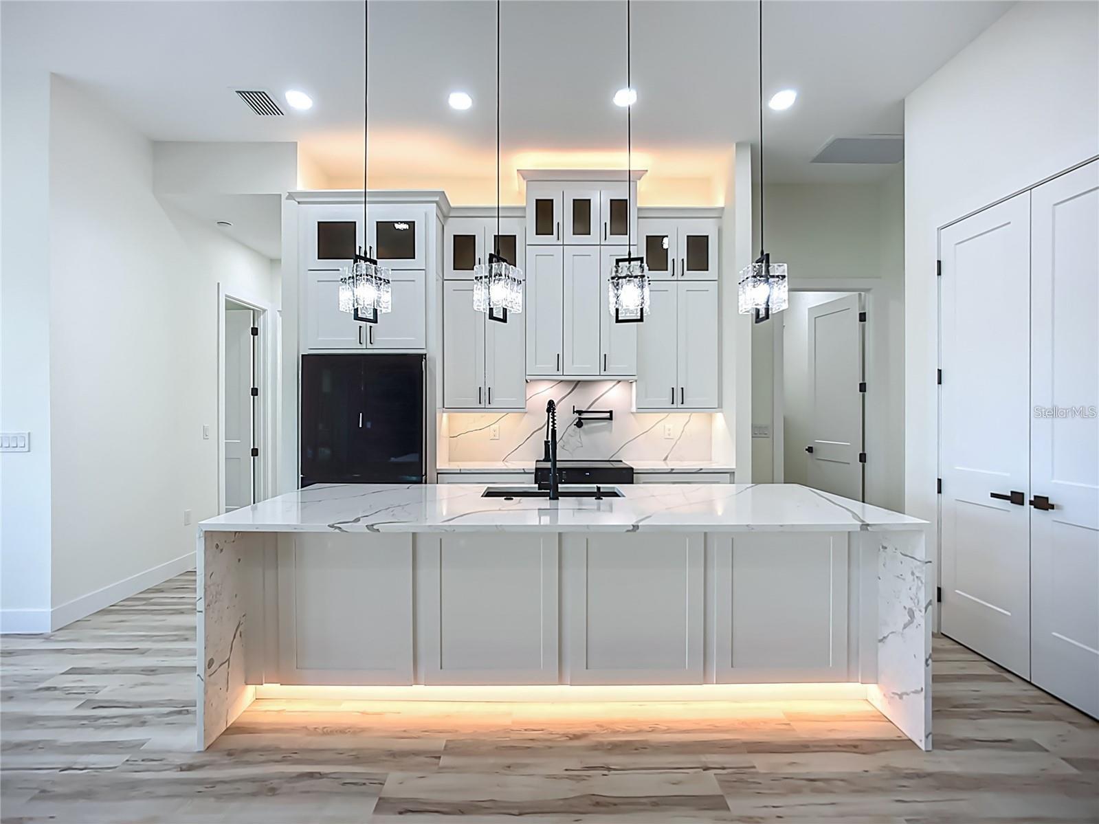 Image 15 of 70 For 1167 Boundary Boulevard