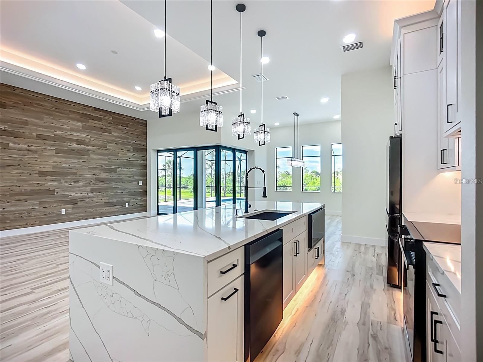 Image 18 of 70 For 1167 Boundary Boulevard