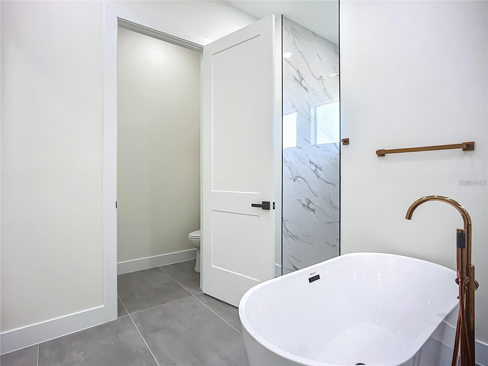 Image 44 of 70 For 1167 Boundary Boulevard