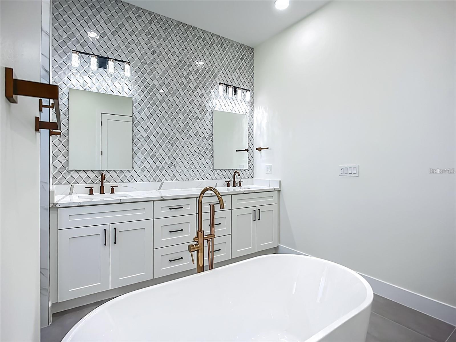 Image 45 of 70 For 1167 Boundary Boulevard