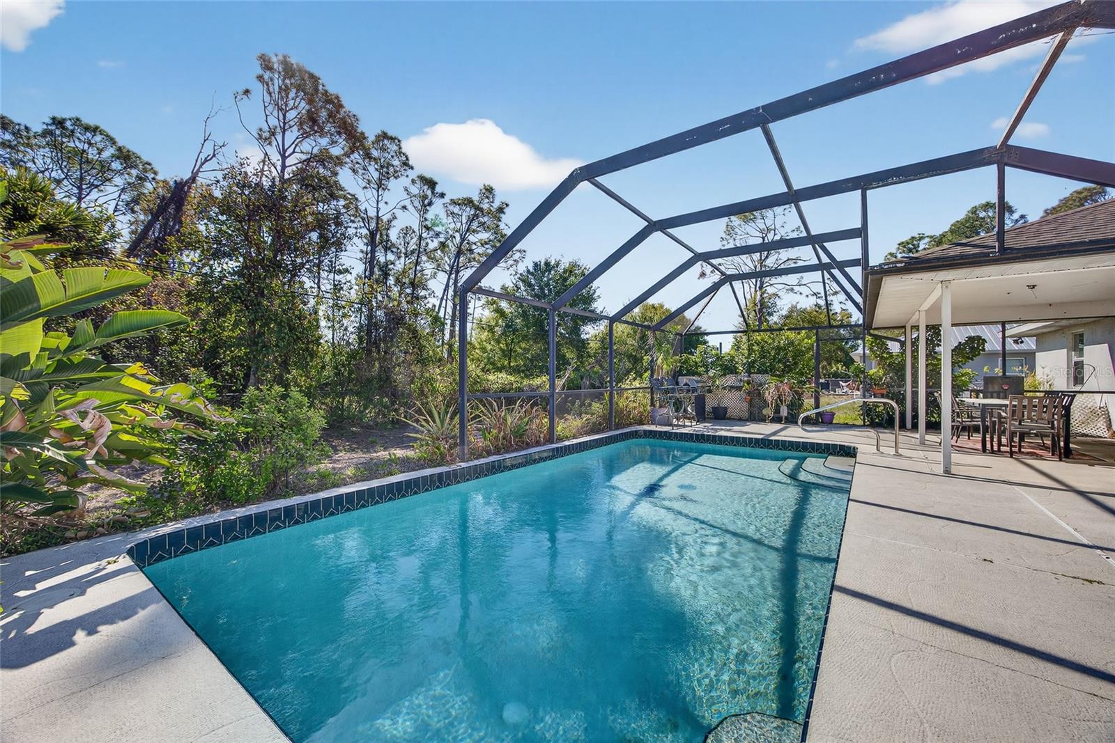 Image 24 of 34 For 1372 Annette Street