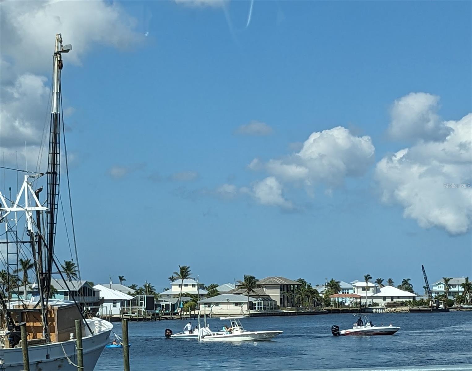 Image 36 of 50 For 4159 Sunshine Boulevard