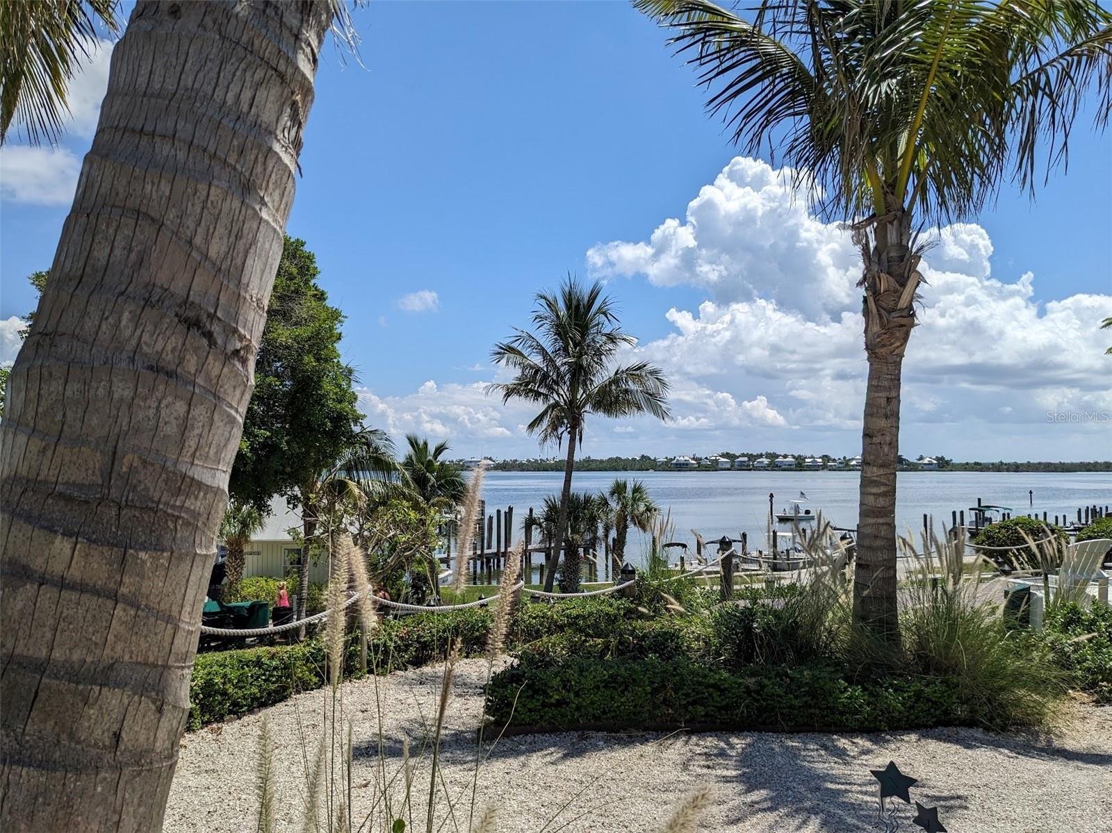 Image 38 of 50 For 4159 Sunshine Boulevard