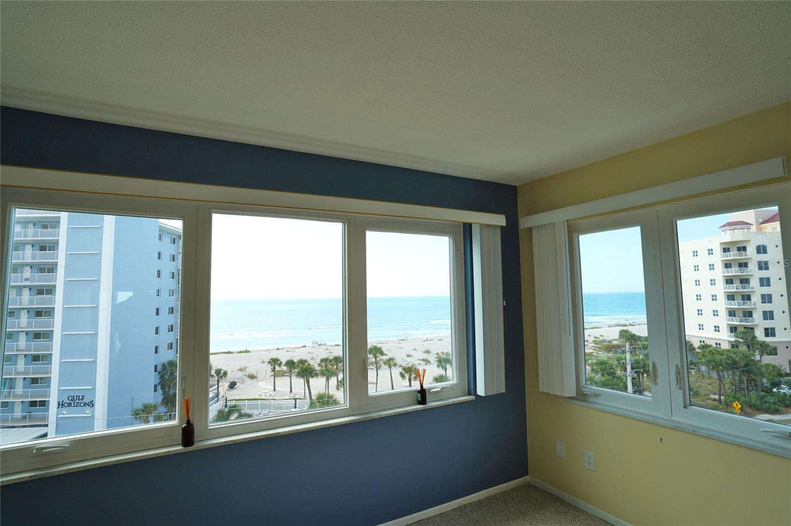 Image 11 of 59 For 500 The Esplanade N 604