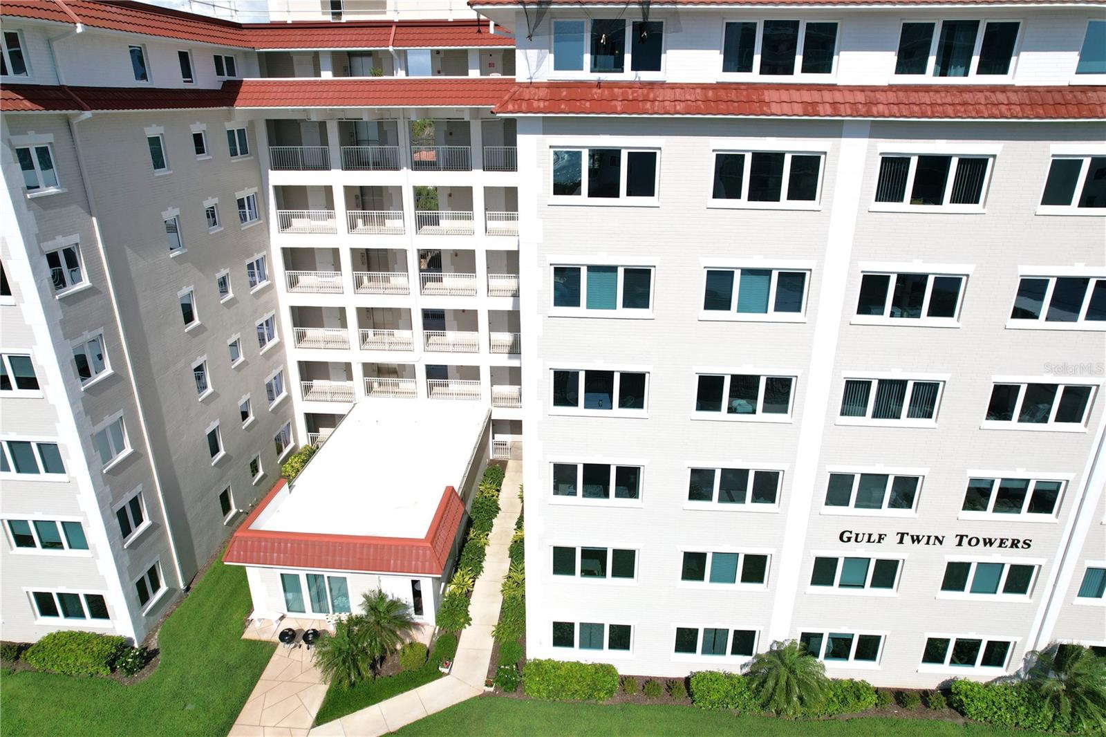 Image 30 of 59 For 500 The Esplanade N 604