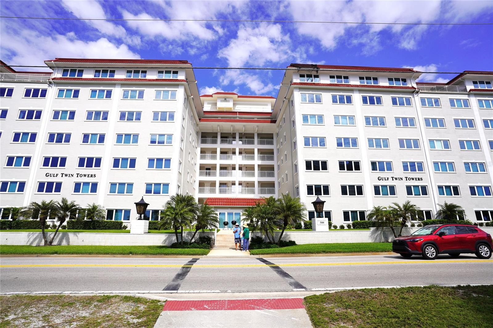 Image 4 of 59 For 500 The Esplanade N 604