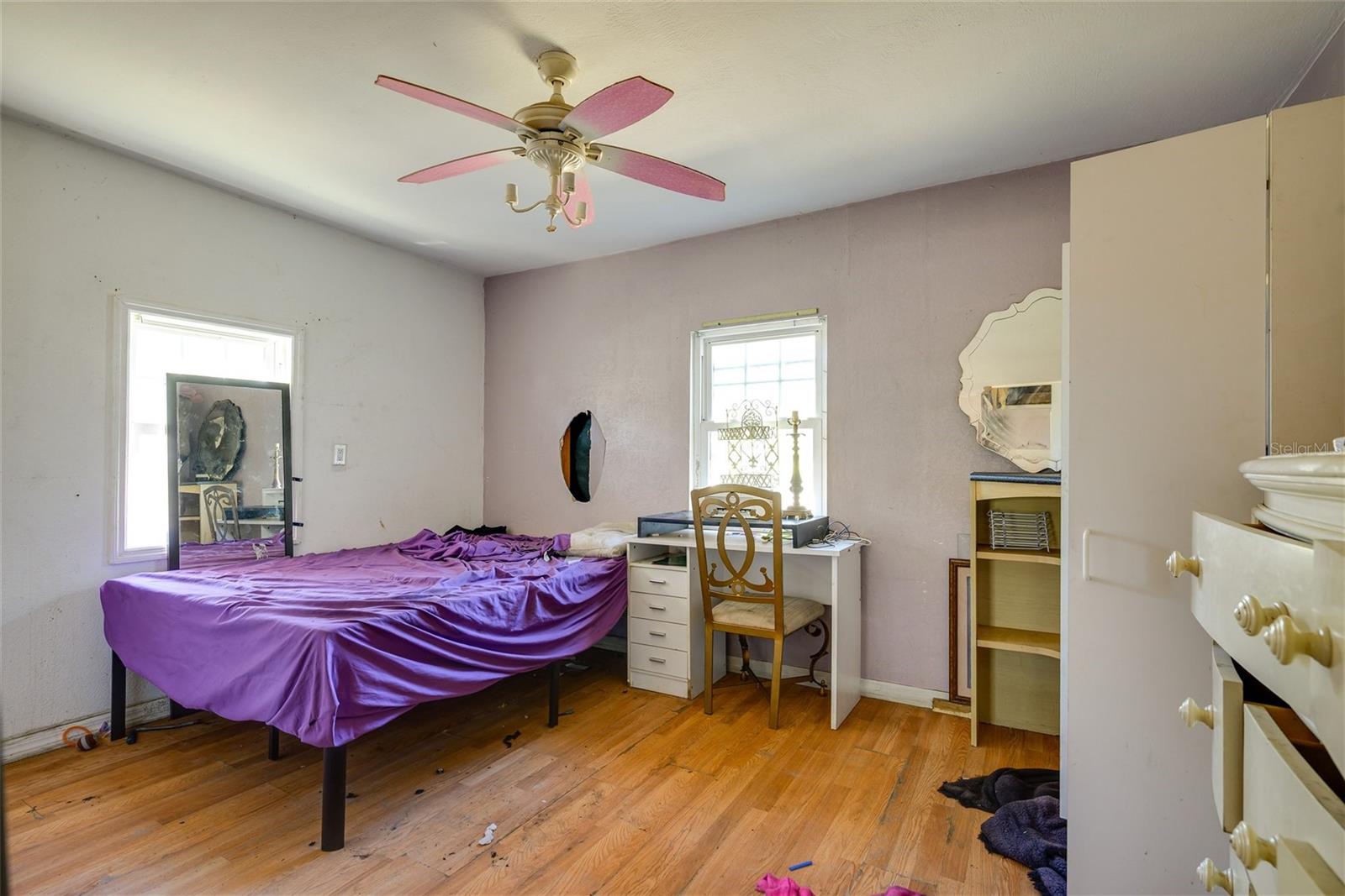 Listing photo id 4 for 10507 Main Street