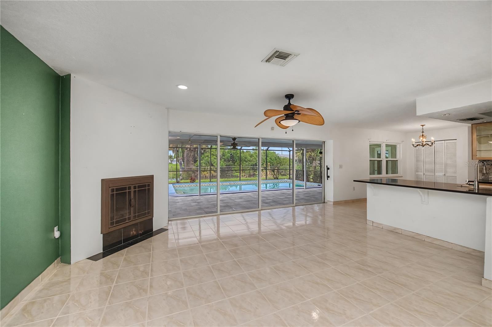 Image 10 of 67 For 2479 Achilles Street