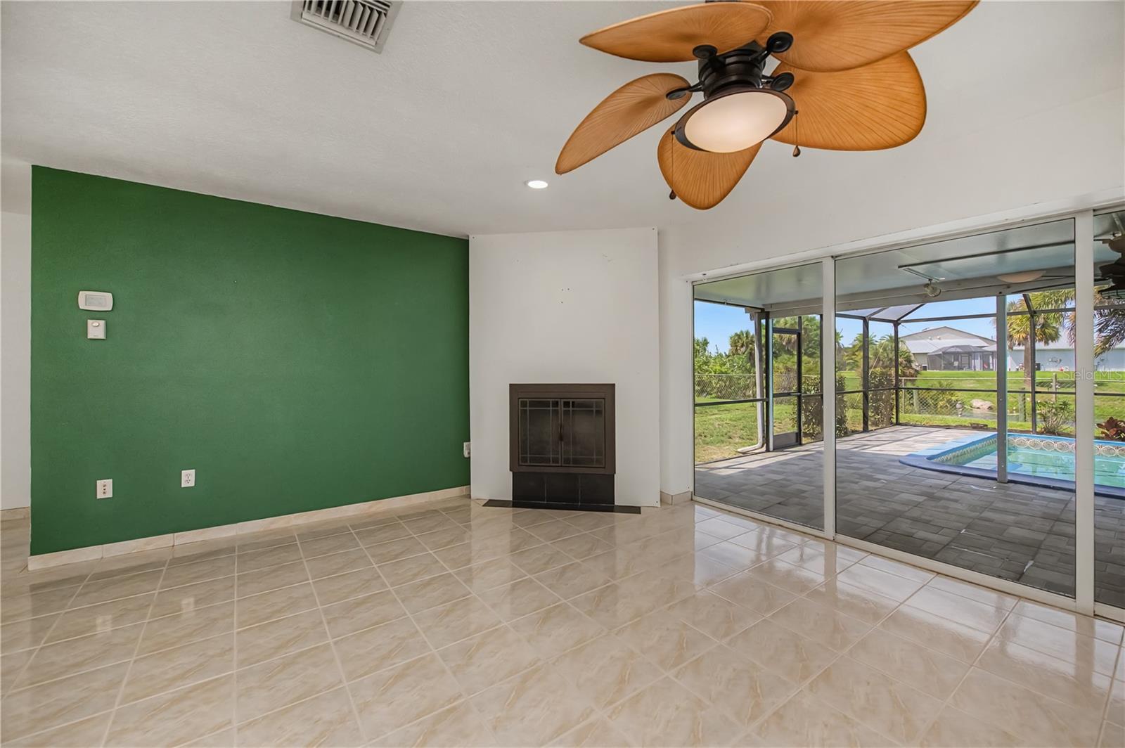 Image 11 of 67 For 2479 Achilles Street