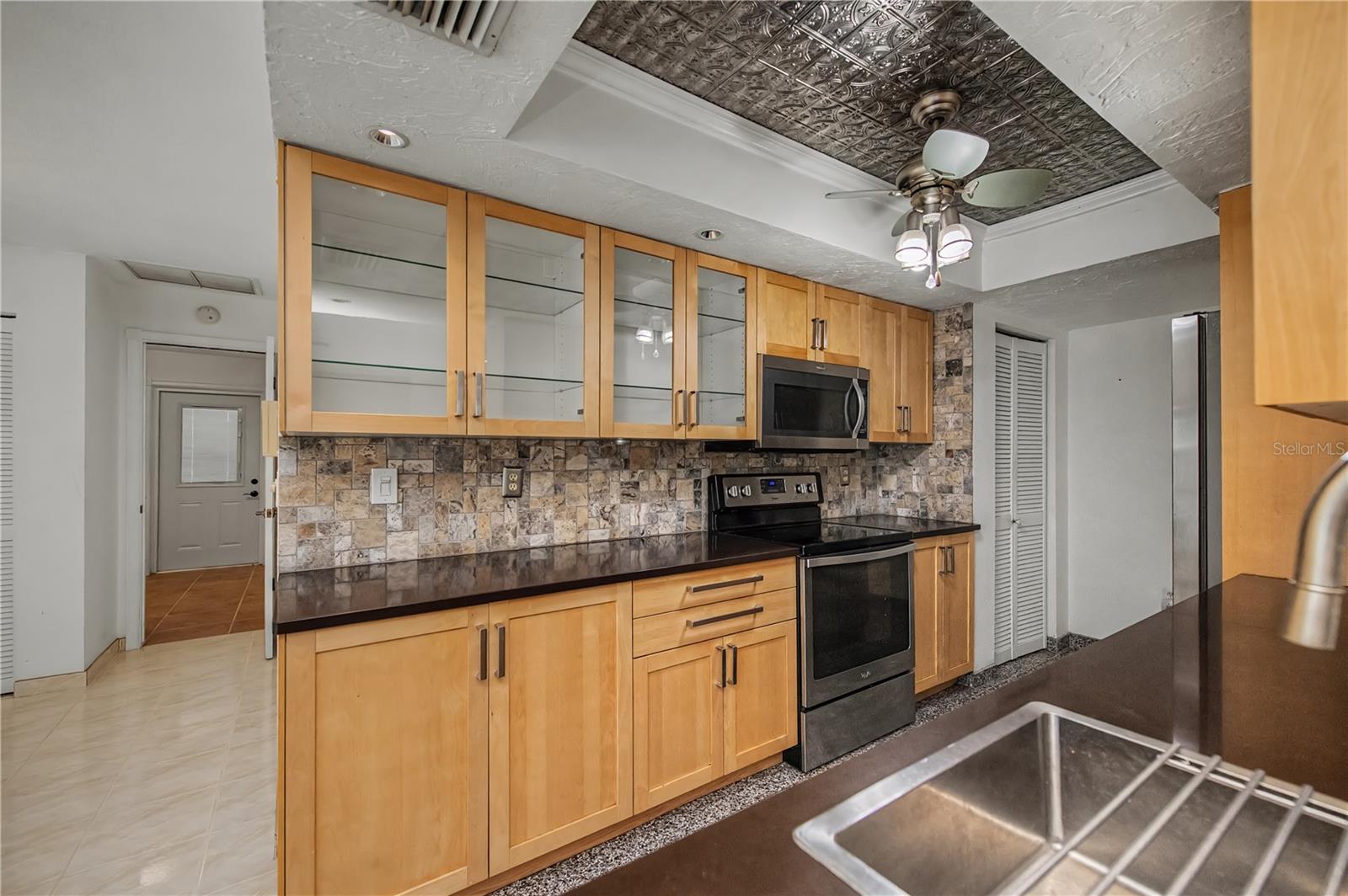 Image 16 of 67 For 2479 Achilles Street