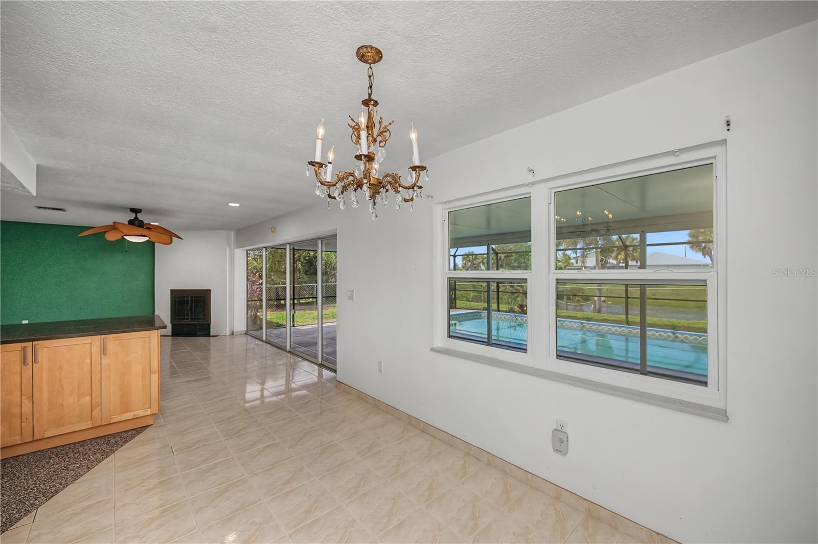 Image 20 of 67 For 2479 Achilles Street