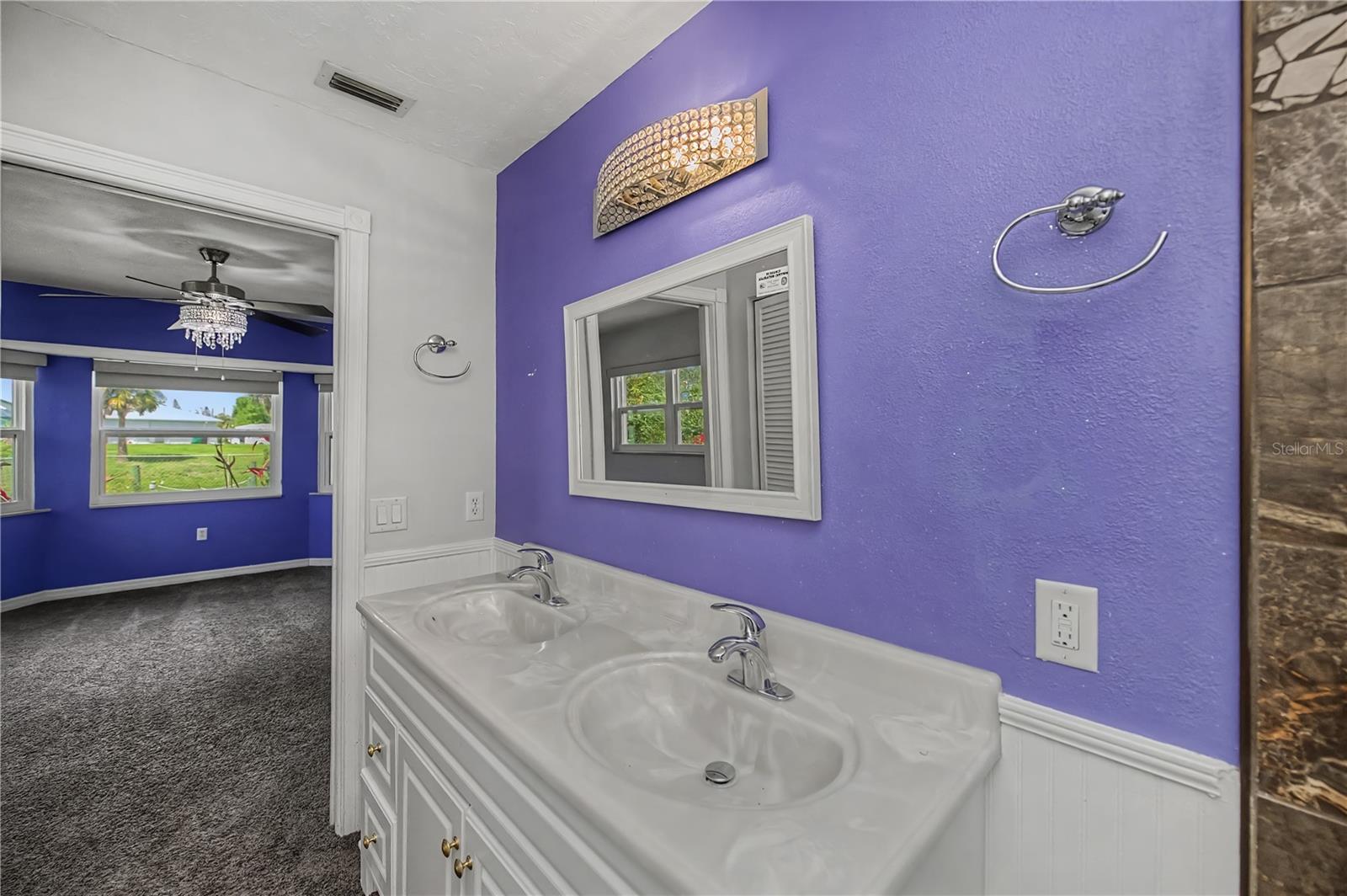 Image 25 of 67 For 2479 Achilles Street