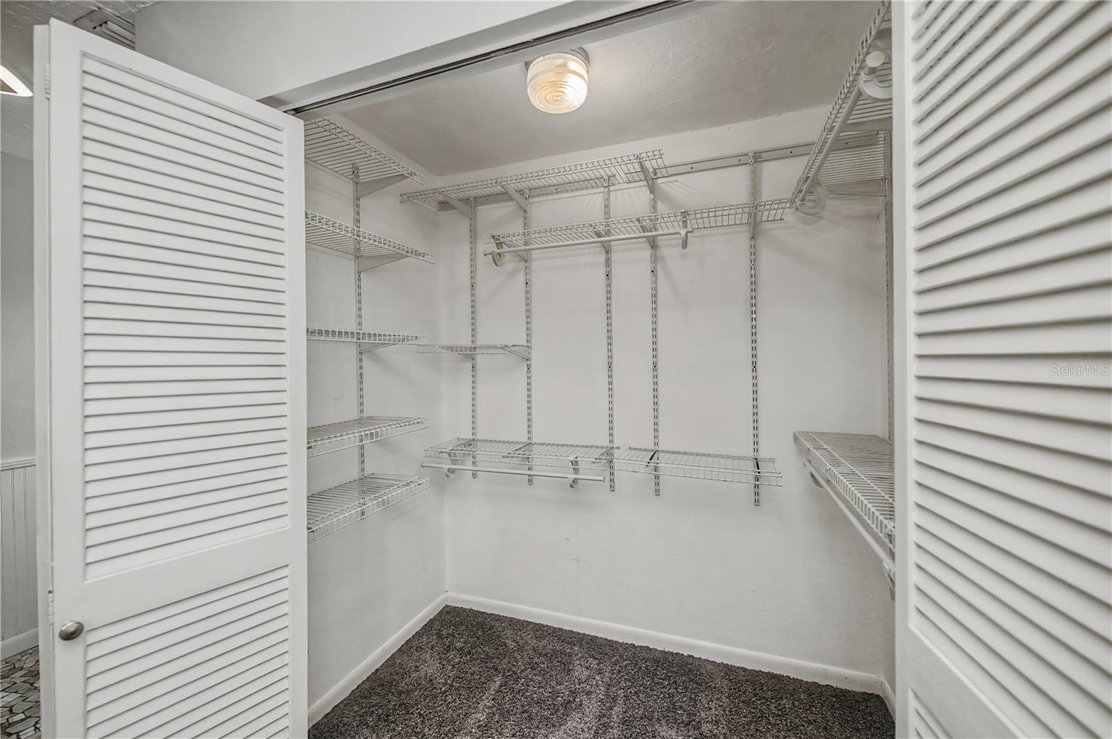 Image 27 of 67 For 2479 Achilles Street