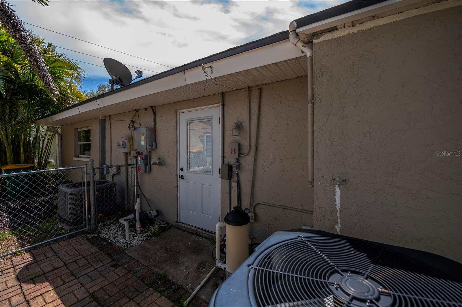 Image 58 of 67 For 2479 Achilles Street