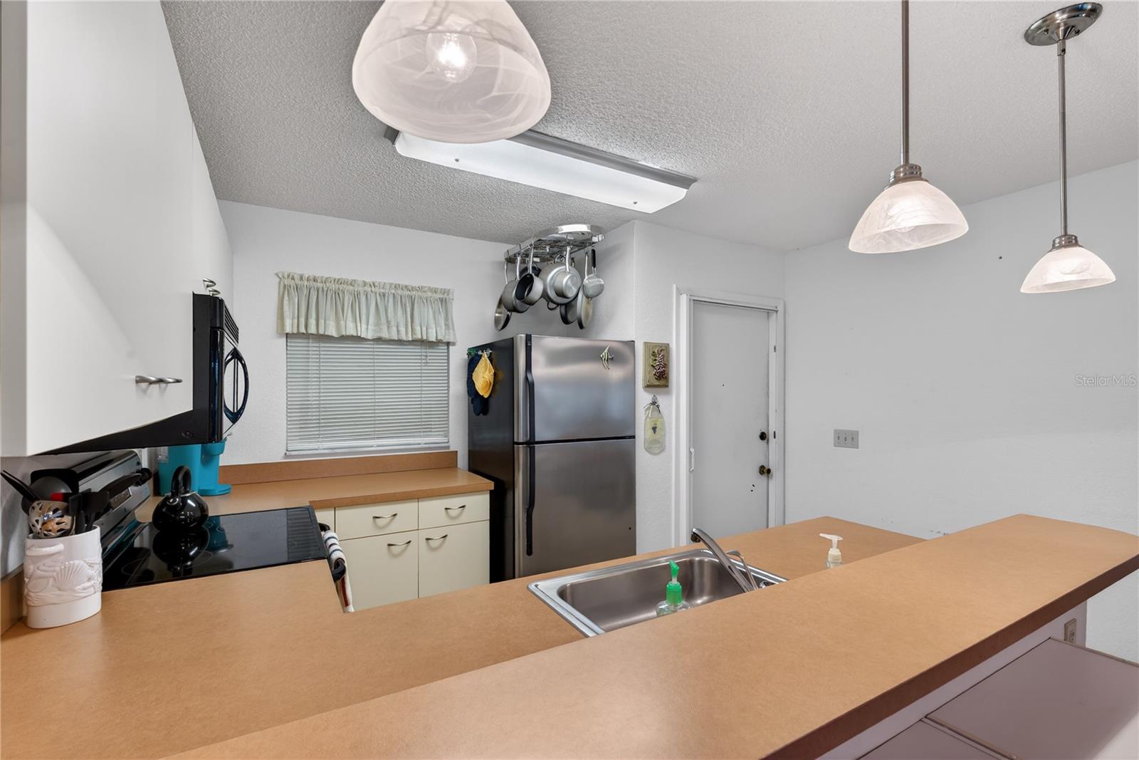 Image 5 of 30 For 25100 Sandhill Boulevard C202