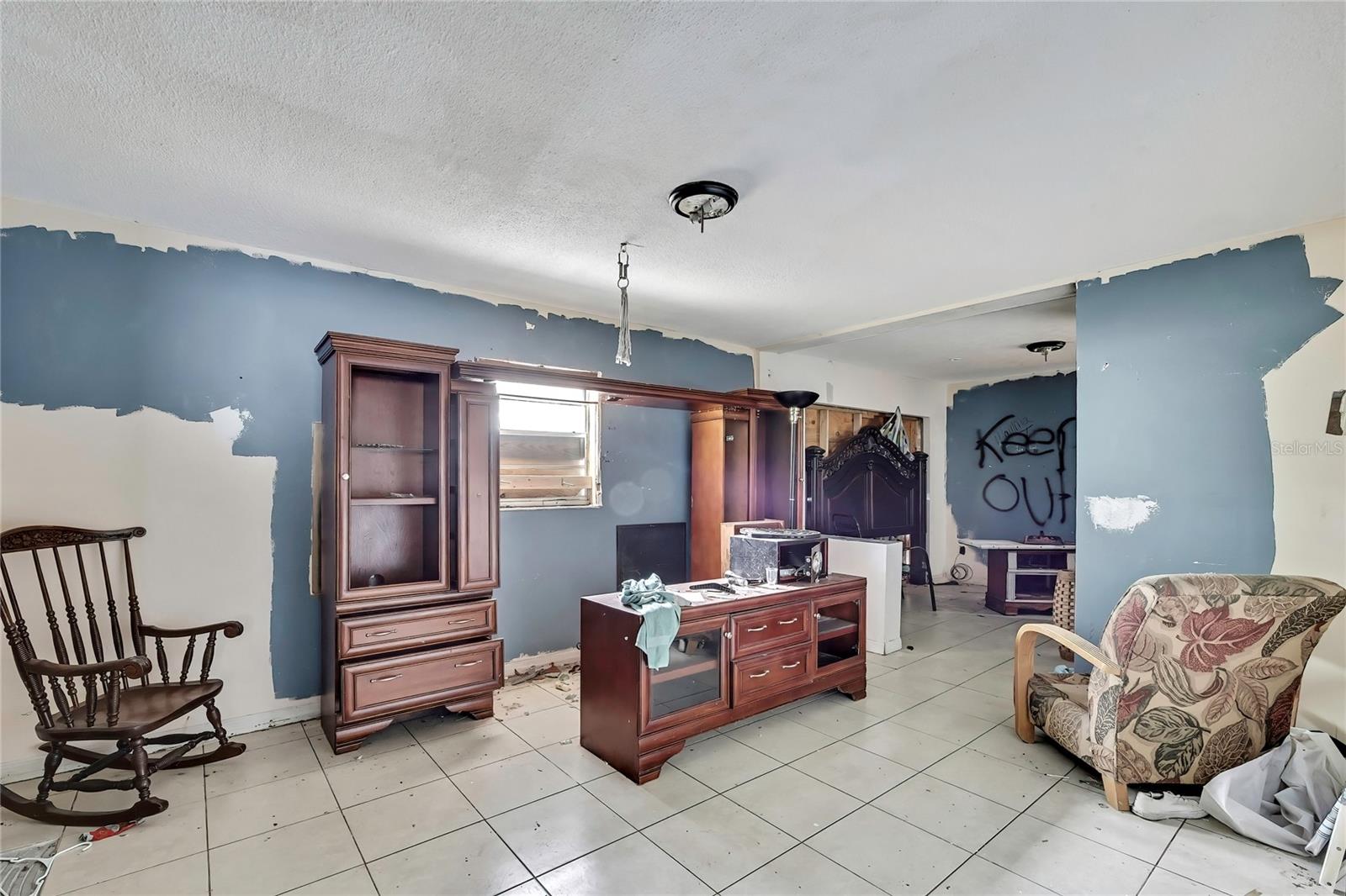 Image 16 of 42 For 12672 Oakview Avenue