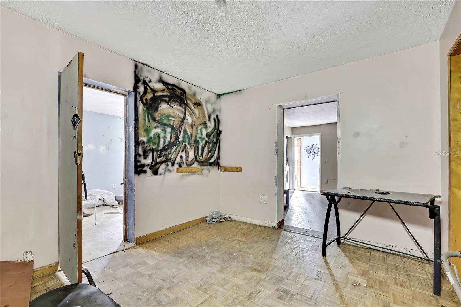 Image 21 of 42 For 12672 Oakview Avenue