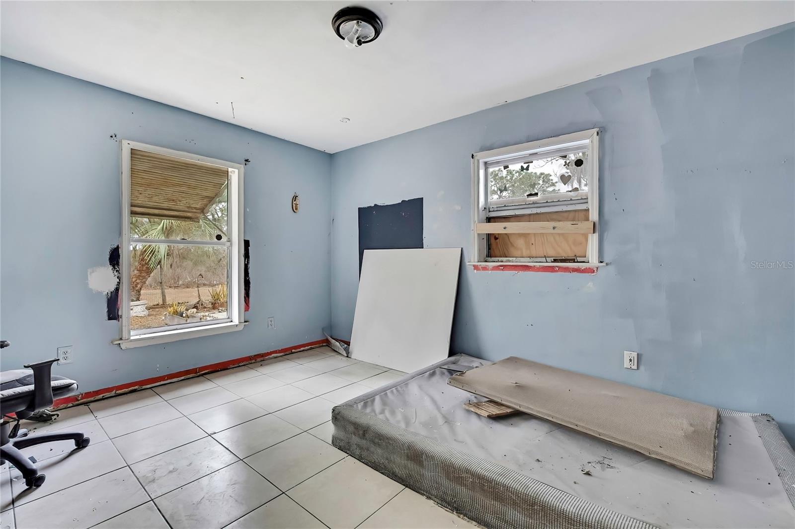 Image 30 of 42 For 12672 Oakview Avenue