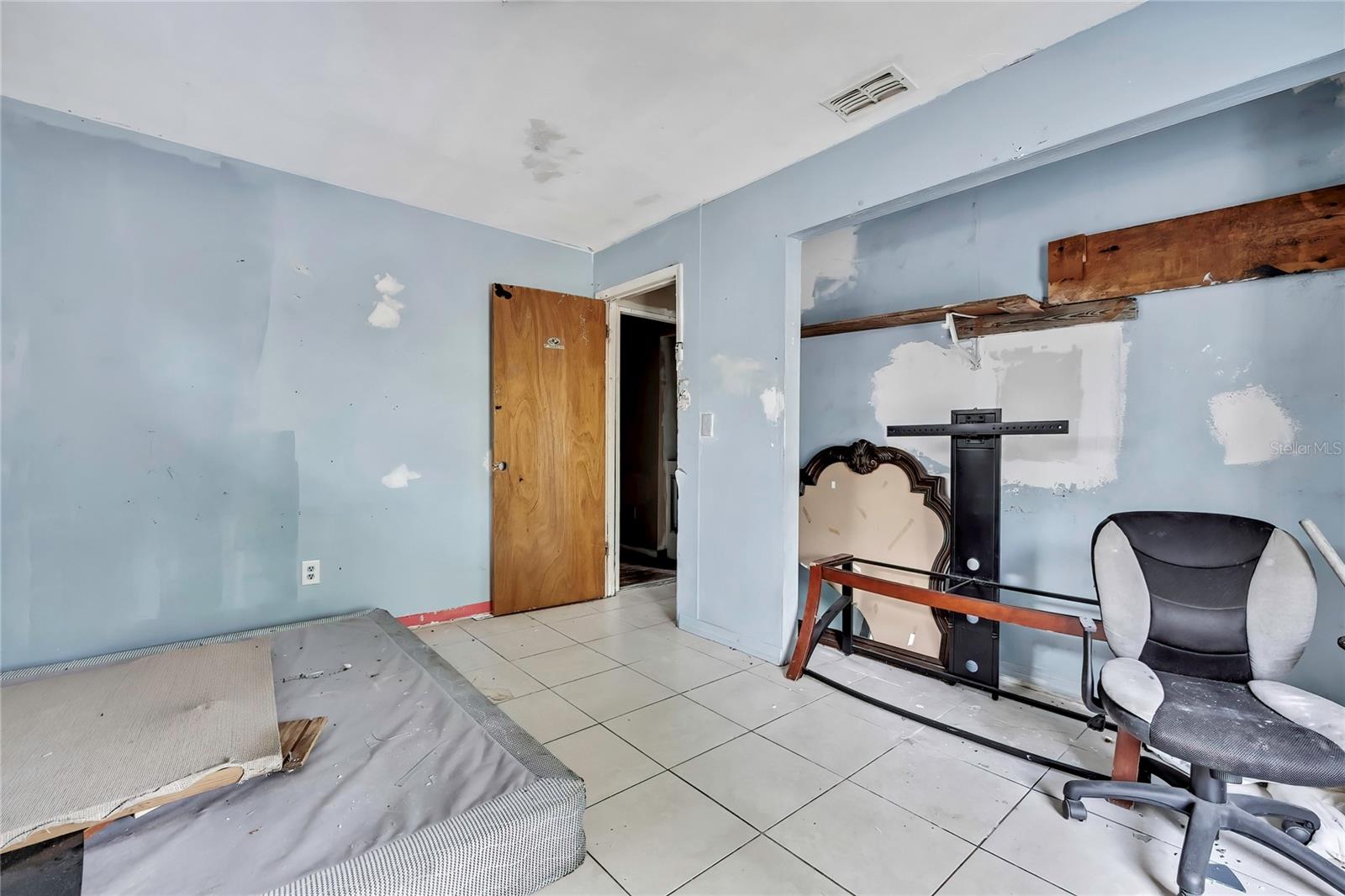 Image 31 of 42 For 12672 Oakview Avenue