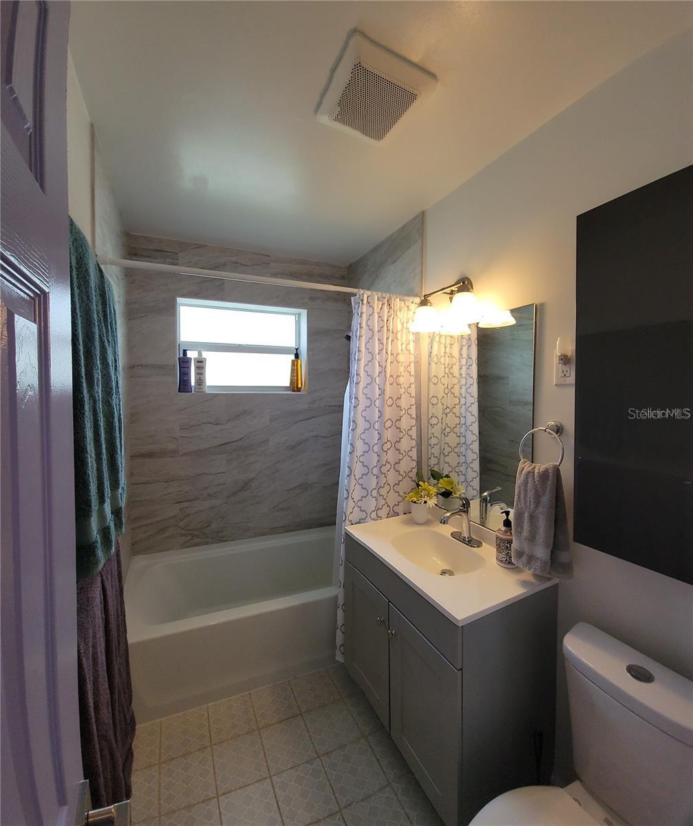 Image 11 of 23 For 8134 Aero Avenue