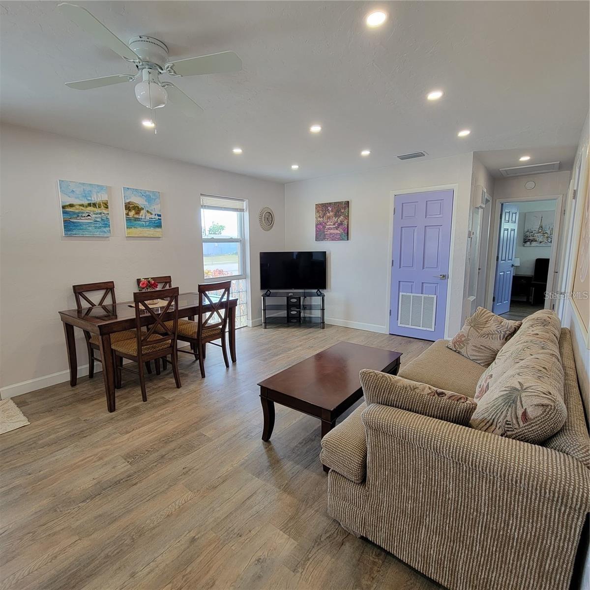 Image 2 of 23 For 8134 Aero Avenue