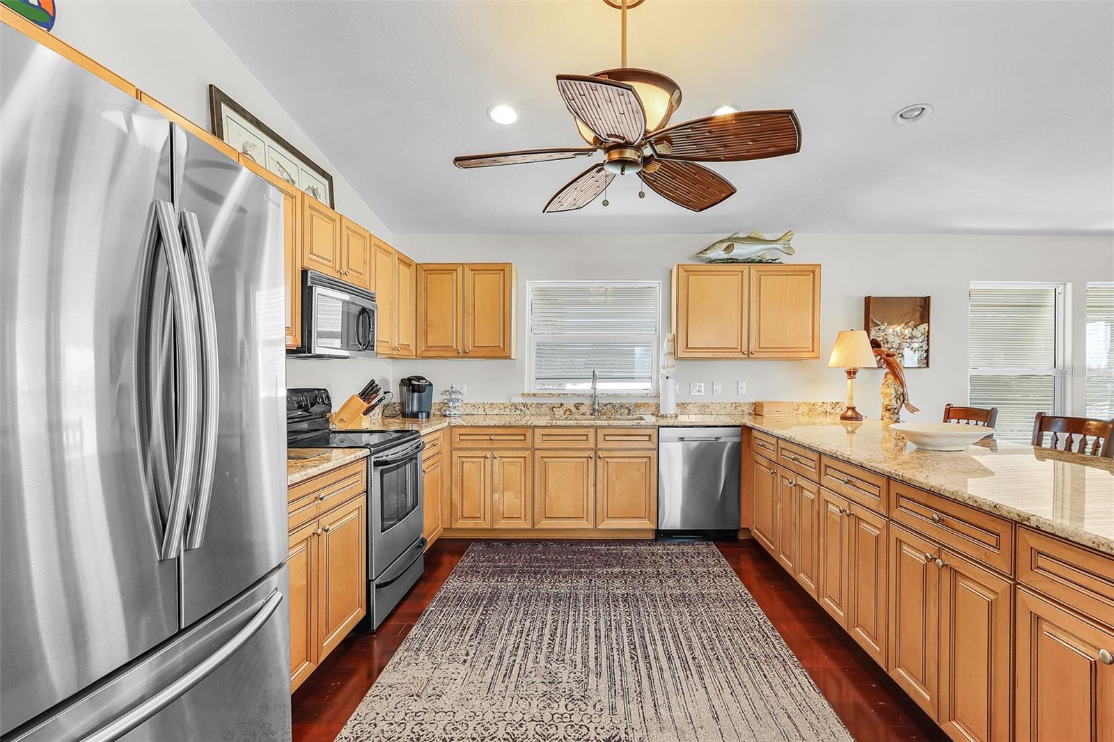 Image 18 of 52 For 16137 Bowline Street