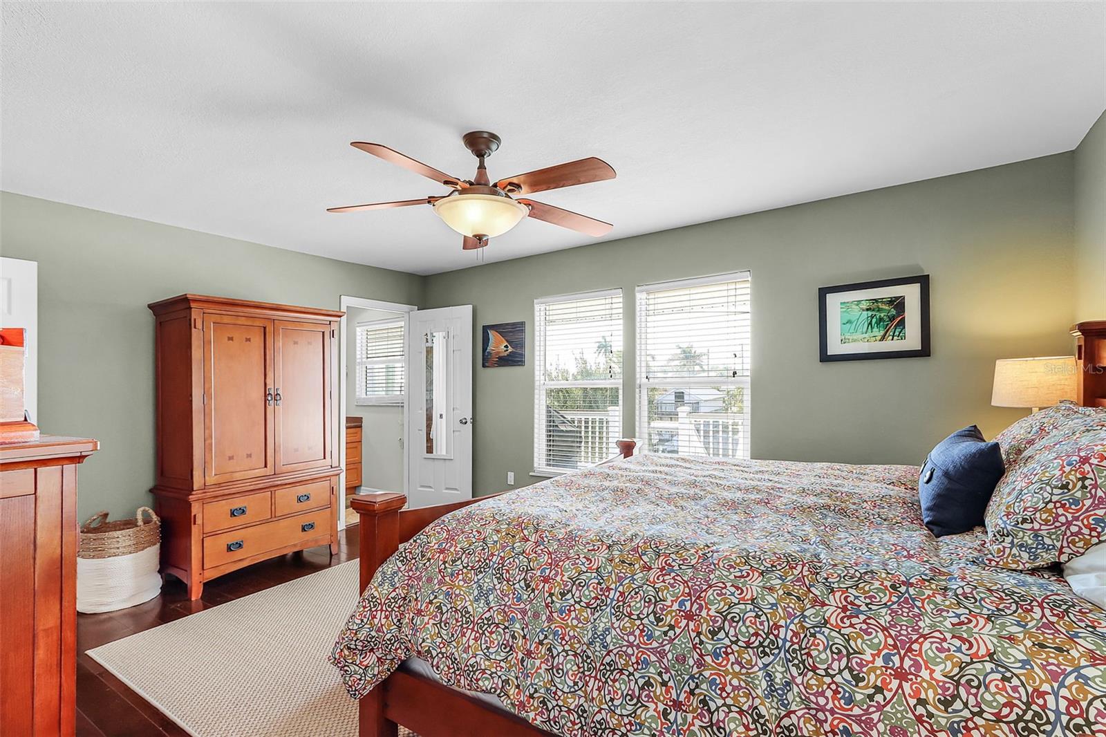 Image 29 of 52 For 16137 Bowline Street