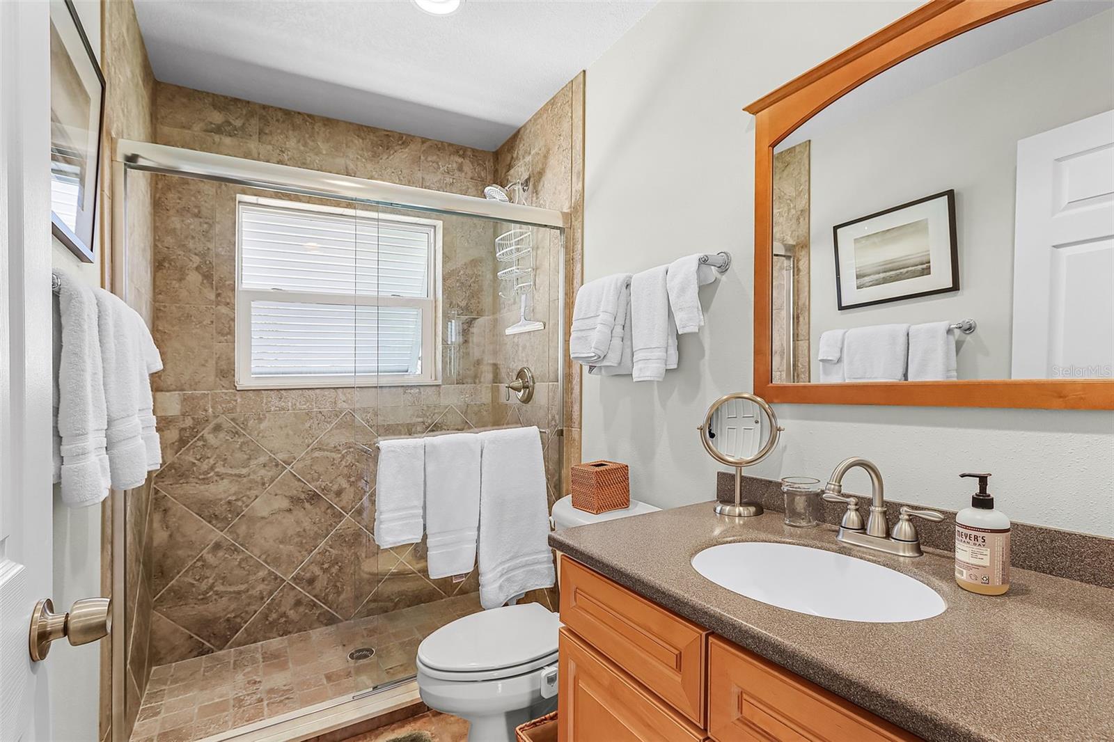 Image 31 of 52 For 16137 Bowline Street