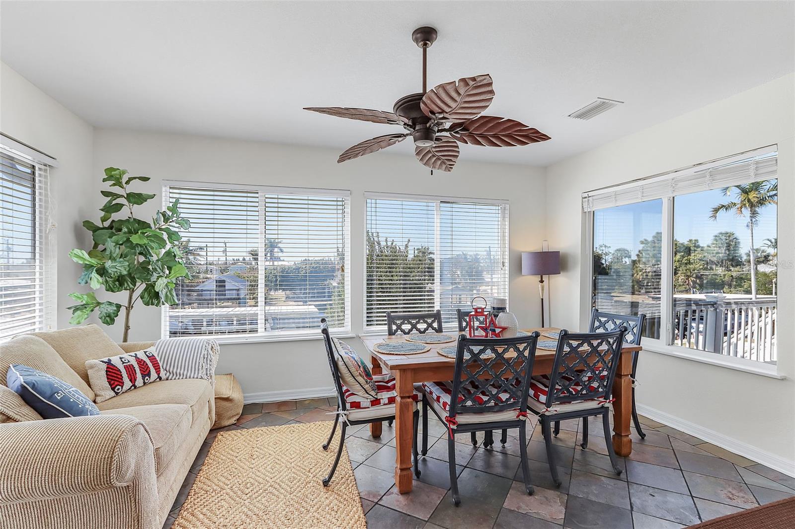 Image 33 of 52 For 16137 Bowline Street