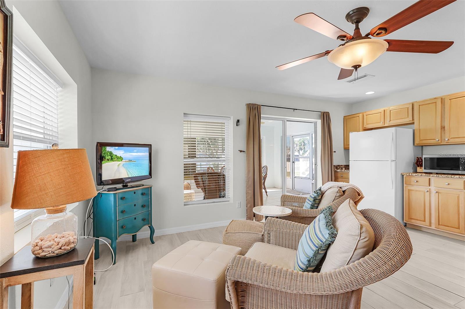 Image 4 of 52 For 16137 Bowline Street