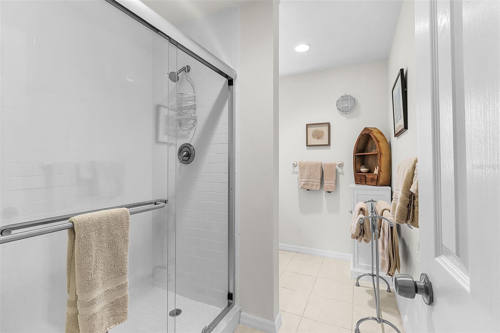 Image 9 of 52 For 16137 Bowline Street