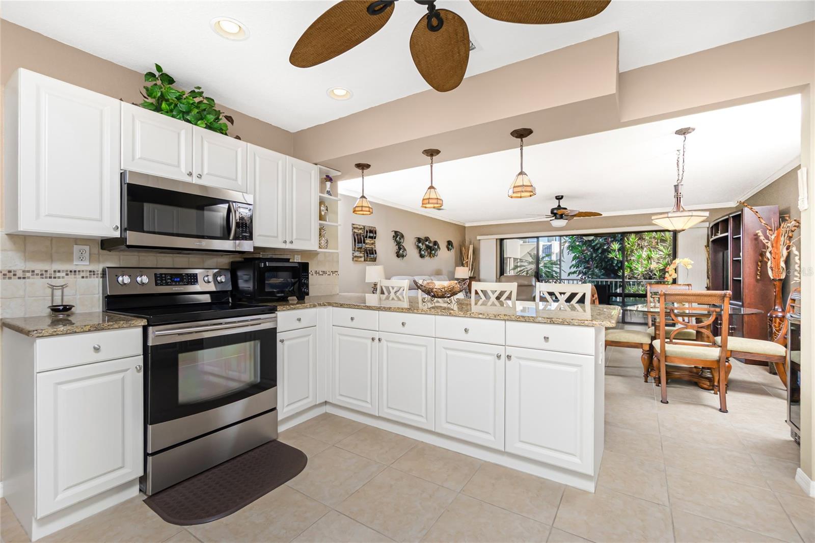 Image 18 of 57 For 316 Coldeway Drive 38