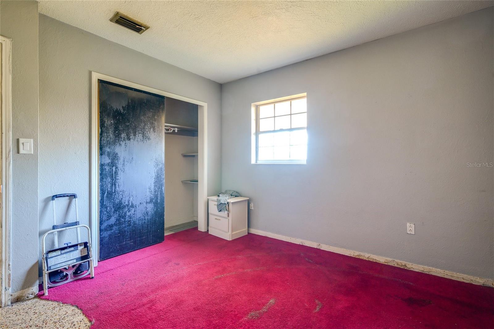 Image 11 of 19 For 2405 21st Avenue W