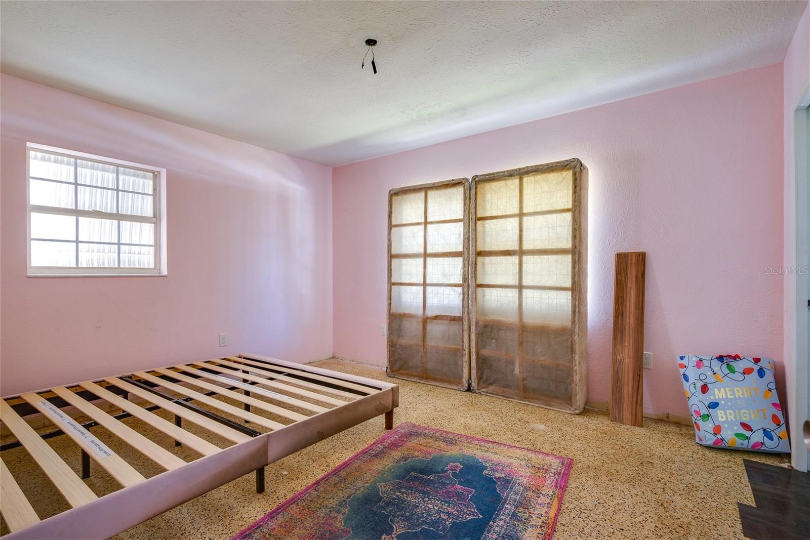 Image 6 of 19 For 2405 21st Avenue W