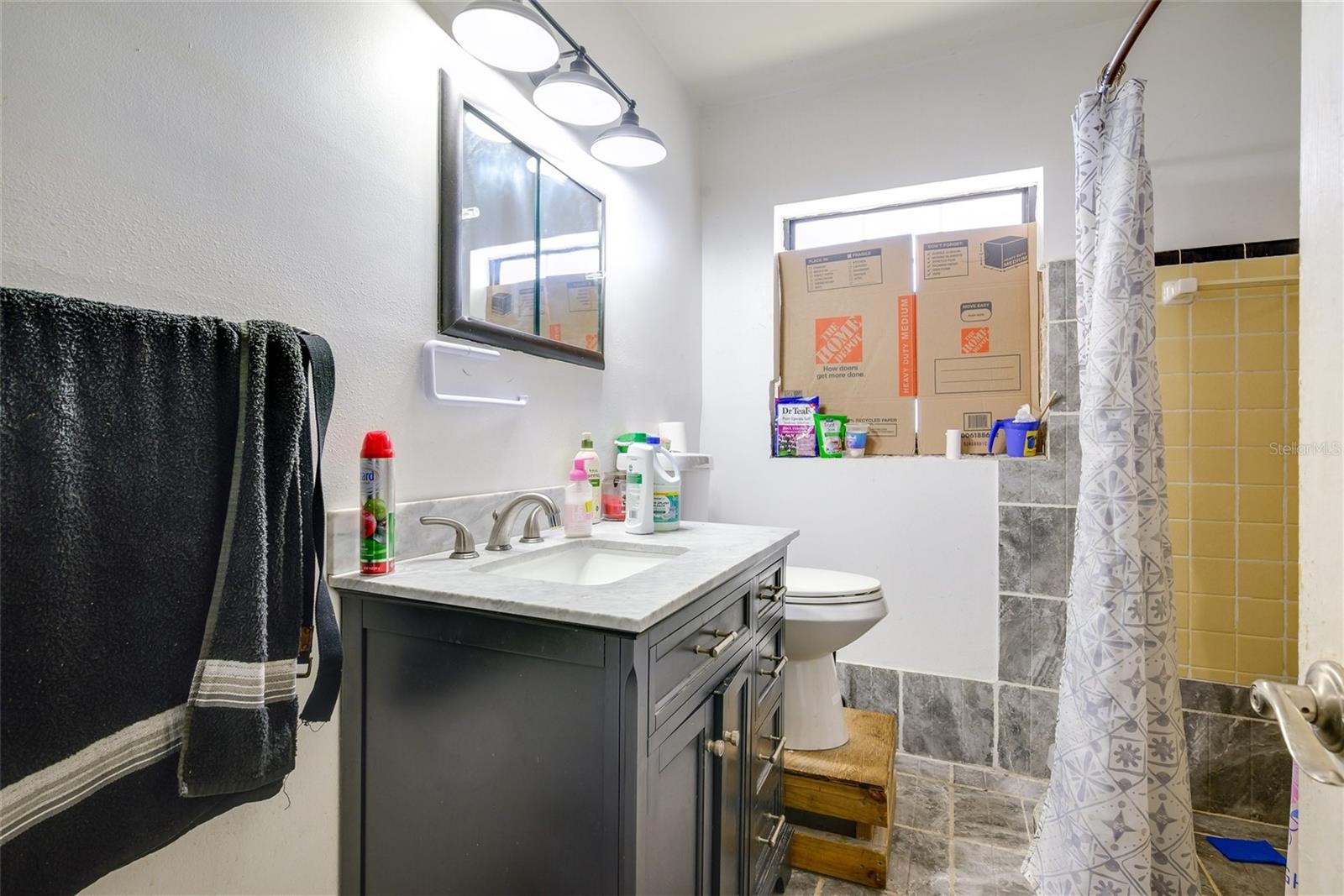 Image 9 of 19 For 2405 21st Avenue W