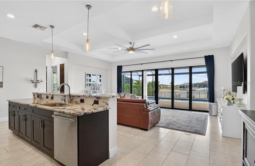 Image 5 of 8 For 3331 46th Avenue