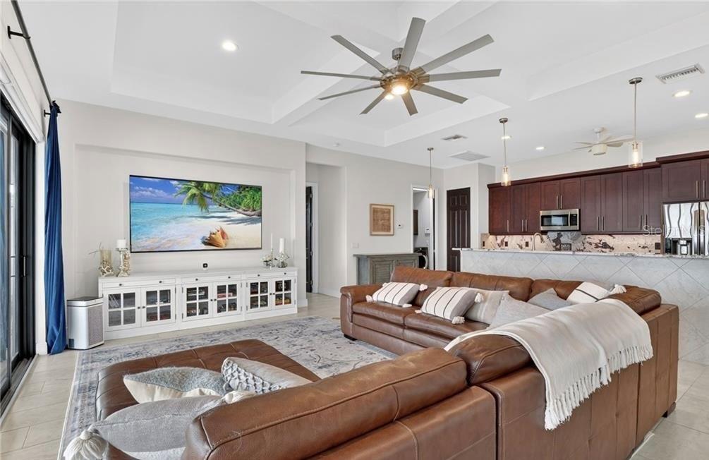 Image 6 of 8 For 3331 46th Avenue