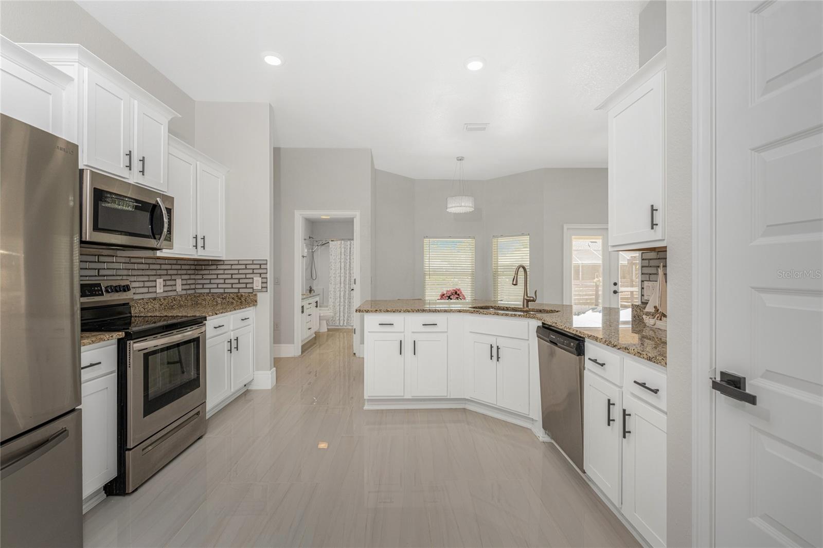 Image 10 of 22 For 22497 Vale Avenue