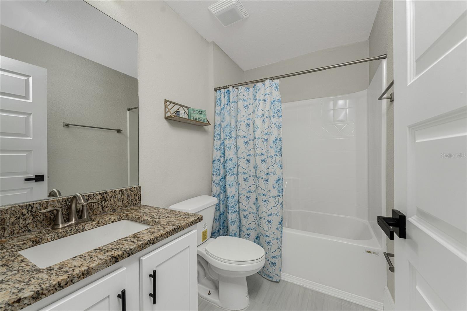 Image 17 of 22 For 22497 Vale Avenue