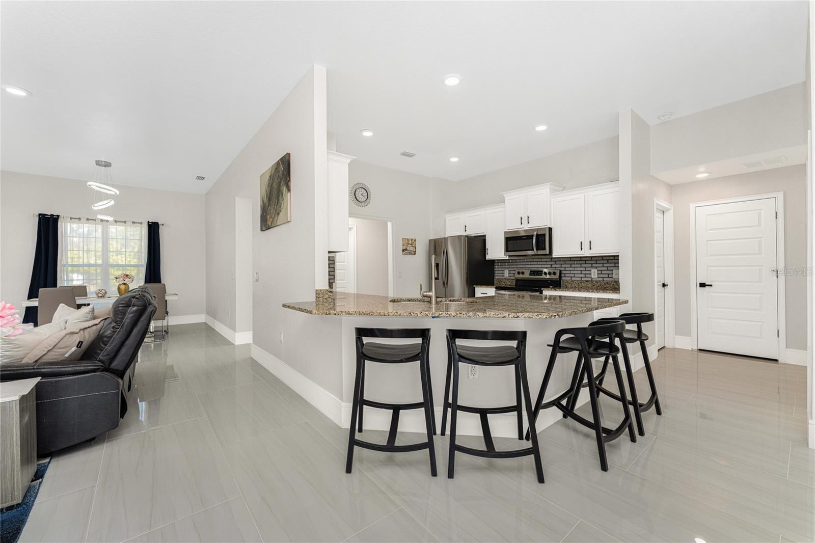 Image 6 of 22 For 22497 Vale Avenue