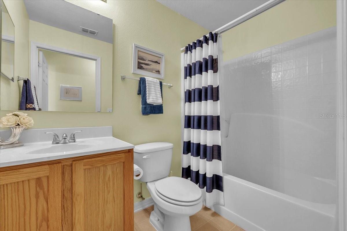 Image 25 of 40 For 24483 Lakeside Manor