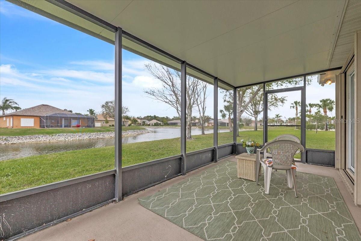 Image 33 of 40 For 24483 Lakeside Manor