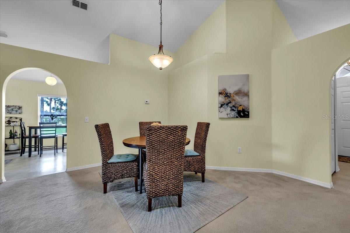 Image 6 of 40 For 24483 Lakeside Manor