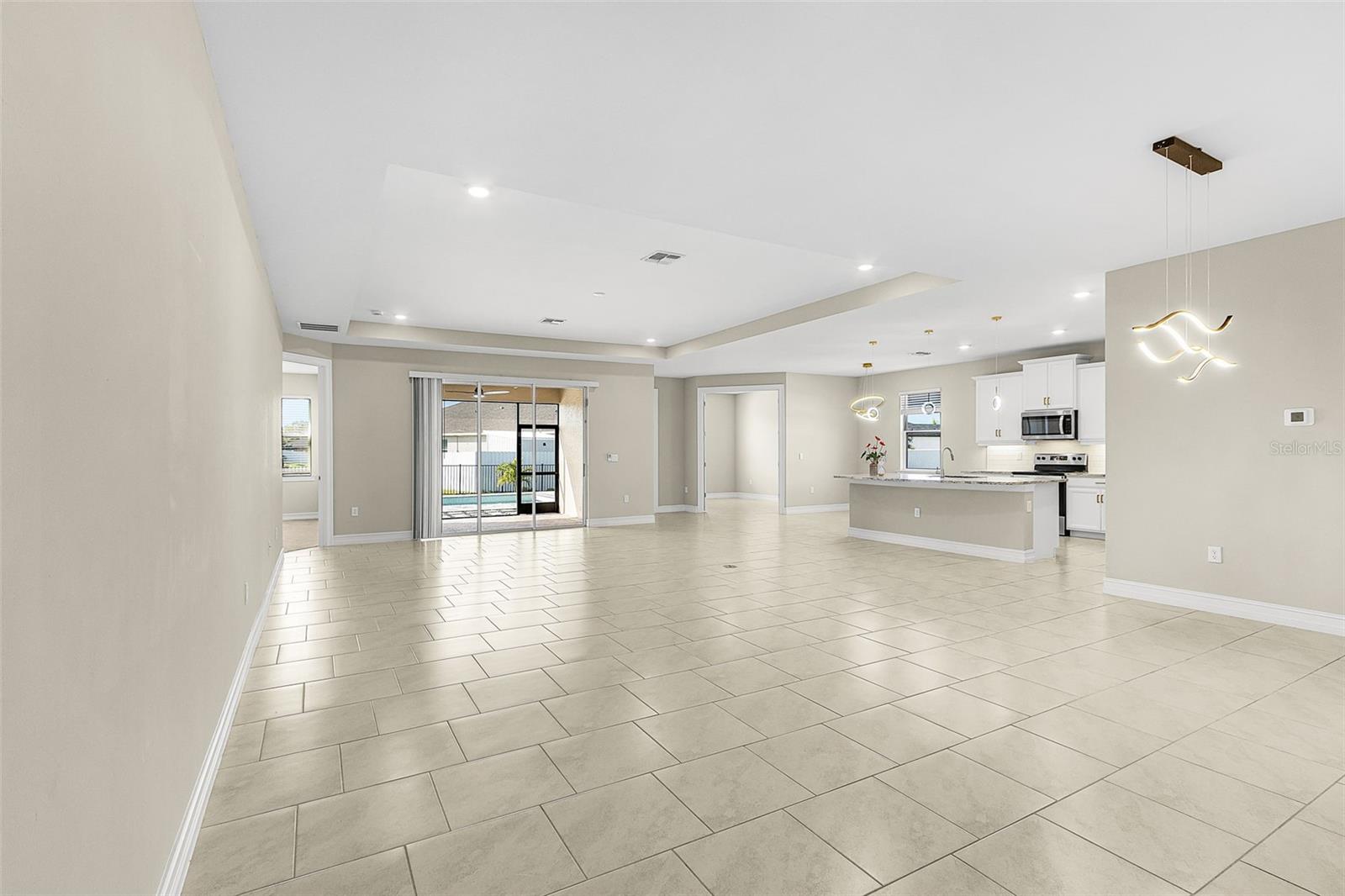 Listing photo id 10 for 838 2nd Street