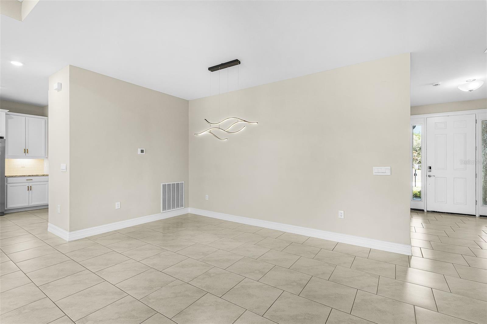 Listing photo id 15 for 838 2nd Street