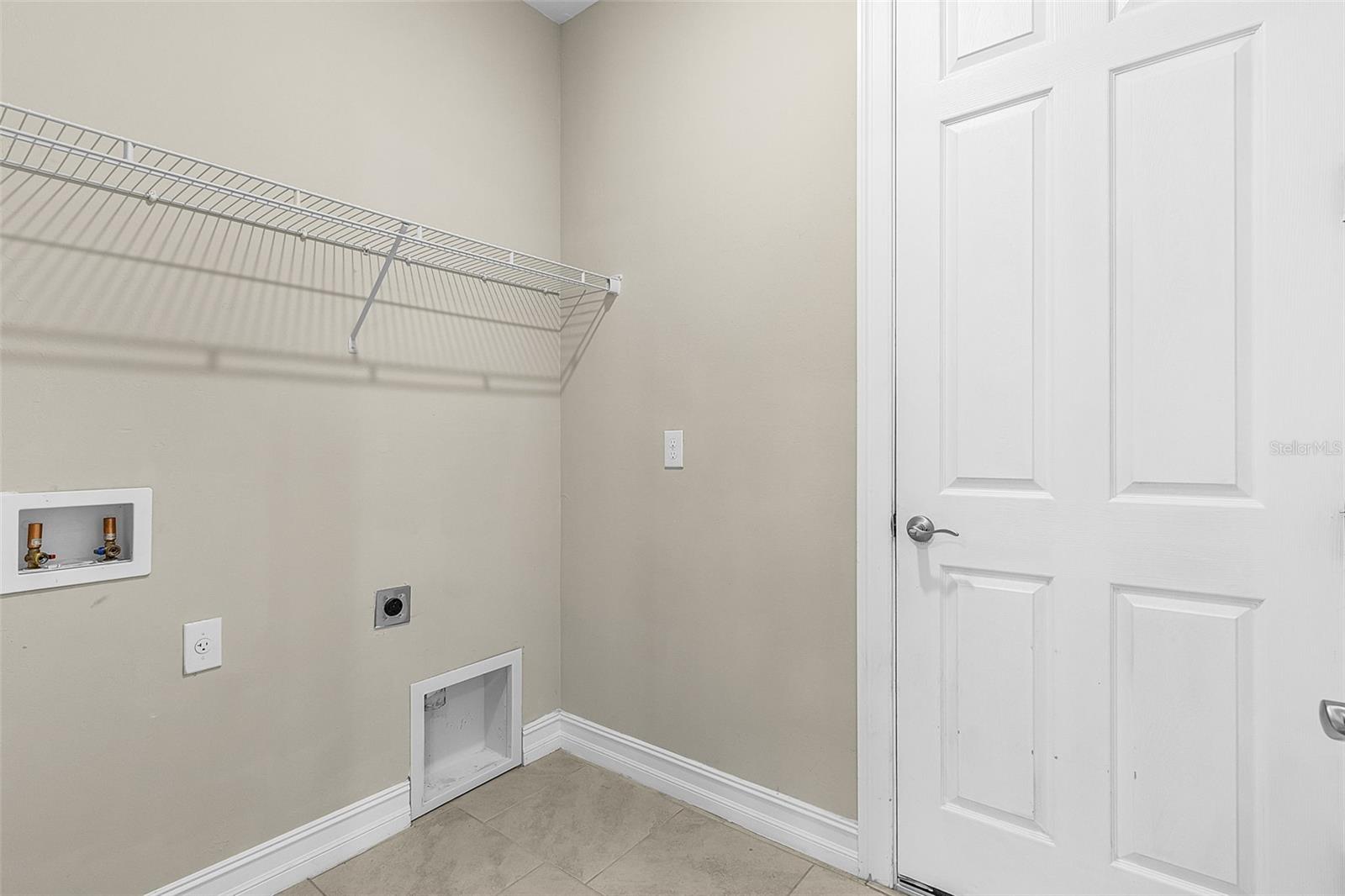 Listing photo id 20 for 838 2nd Street