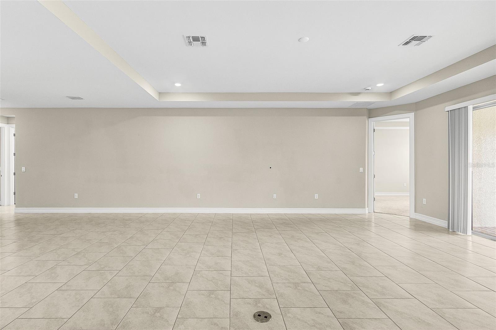 Listing photo id 24 for 838 2nd Street